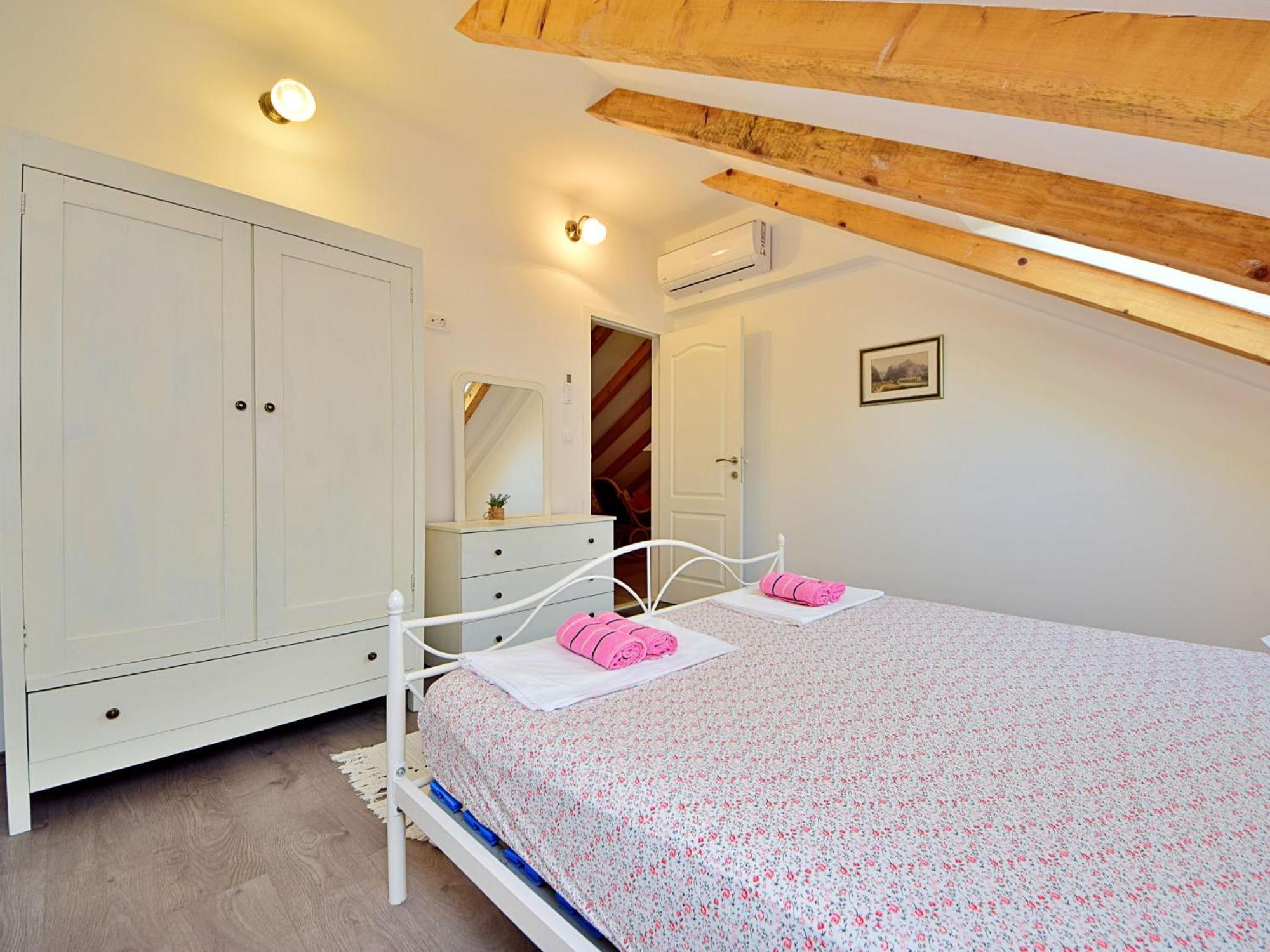 Holiday Home Lara By Interhome Omis Exterior photo
